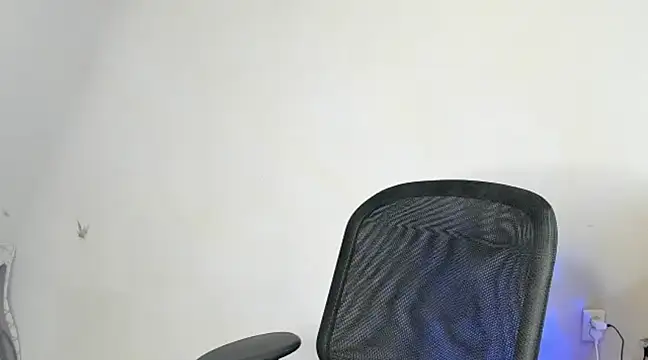 EvaaMillerr99 online show from 02.18.25