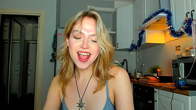 Snapshot of Niky__Jess chatting on 01.08.25 Niky Jess online show from 01.08.25