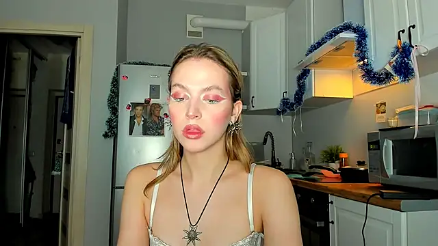Snapshot of Niky__Jess chatting on 01.12.25 Niky Jess online show from 01.12.25