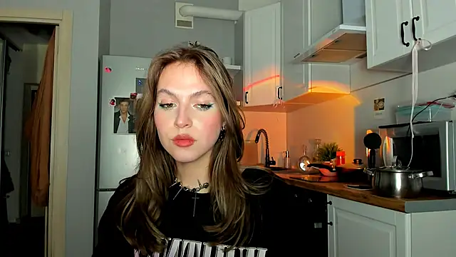 Snapshot of Niky__Jess chatting on 02.06.25 Niky Jess online show from 02.06.25