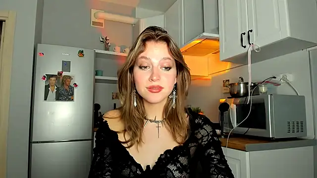 Snapshot of Niky__Jess chatting on 02.13.25 Niky Jess online show from 02.13.25