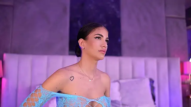 RaisaKali online show from 10.25.25