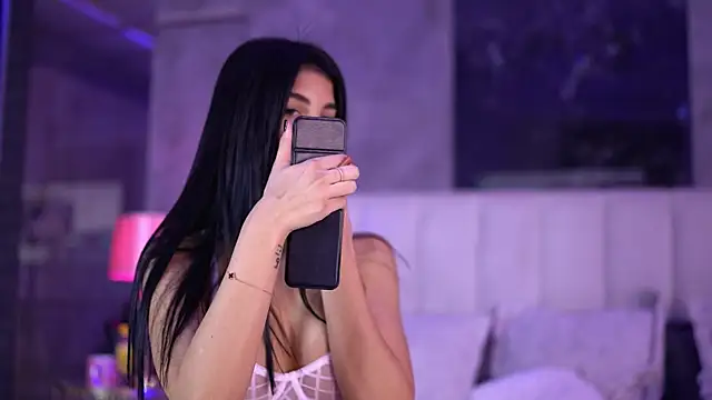 RaisaKali online show from 10.30.25