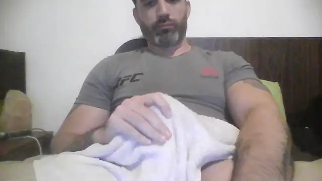 Snapshot of ozzypsico13 chatting on 10.01.25 ozzypsico13 online show from 10.01.25