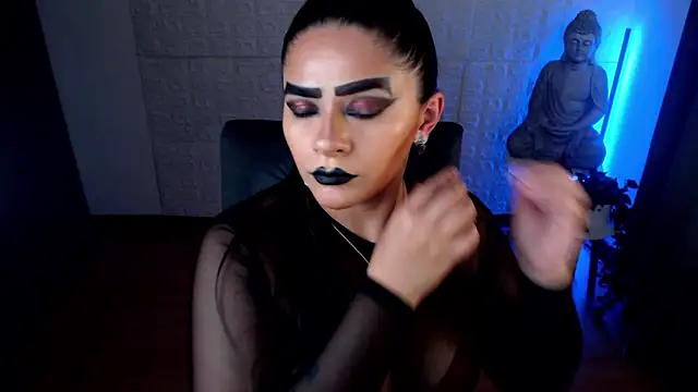 Snapshot of GODDESS_EVANS chatting on 12.17.24 GODDESS EVANS online show from 12.17.24
