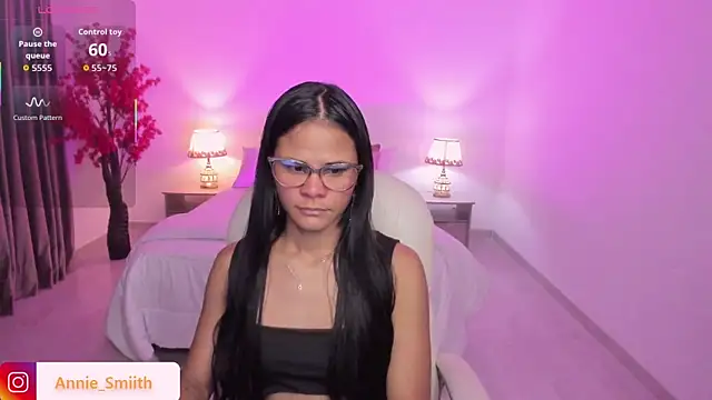 anniie smith online show from 11.09.25