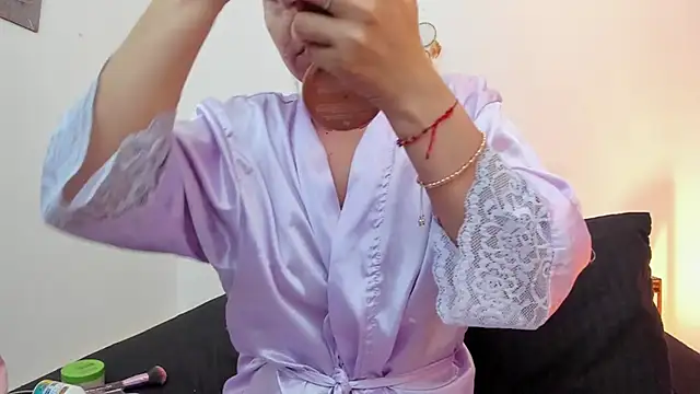 Sofia Walke1 online show from 10.23.25