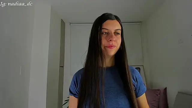 Snapshot of Nadiaa_ chatting on 01.24.25 Nadiaa online show from 01.24.25