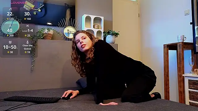 AyreenMoore online show from 03.20.25