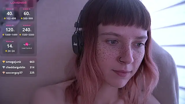 Snapshot of juliapie chatting on 02.20.25 juliapie online show from 02.20.25