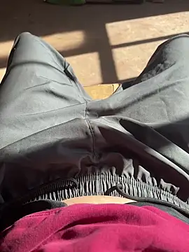 josle24 online show from 12.02.25