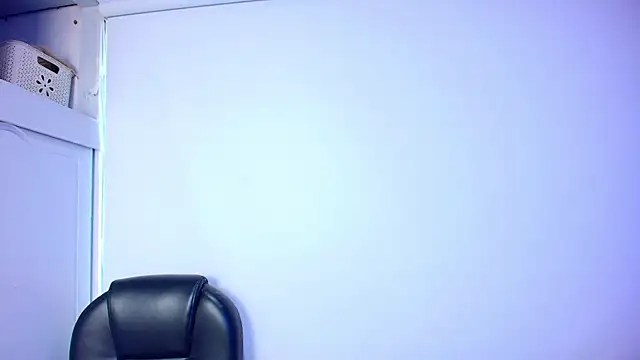 Emma monserrat online show from 11.29.25