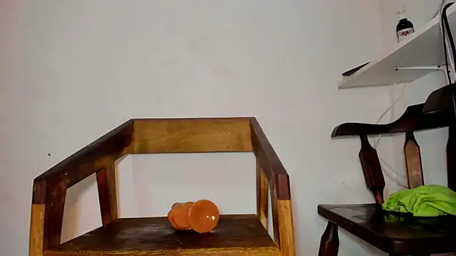 Aniilethebonny online show from 01.28.25