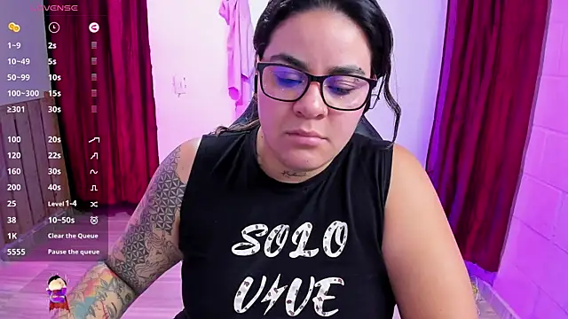 Snapshot of Sharon_hils chatting on 01.09.25 Sharon hils online show from 01.09.25