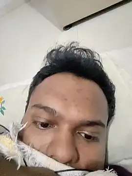 Snapshot of Zishan54 chatting on 10.30.25 Zishan54 online show from 10.30.25