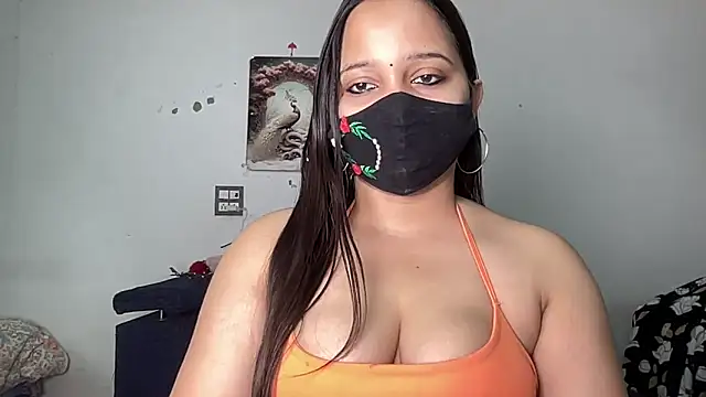 Snapshot of Varnika_aarora chatting on 10.14.25 Varnika aarora online show from 10.14.25