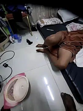 Snapshot of Jtyfgttt chatting on 11.16.25 Jtyfgttt online show from 11.16.25