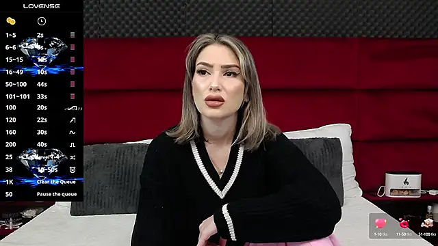 Snapshot of MinnieMe chatting on 01.15.25 MinnieMe online show from 01.15.25