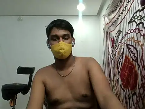 Snapshot of brownguy1234 chatting on 12.05.24 brownguy1234 online show from 12.05.24