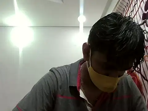 Snapshot of brownguy1234 chatting on 12.07.24 brownguy1234 online show from 12.07.24