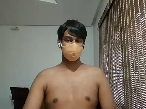 Snapshot of brownguy1234 chatting on 02.02.25 brownguy1234 online show from 02.02.25