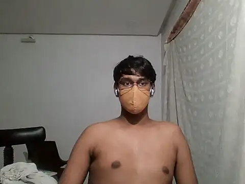 Snapshot of brownguy1234 chatting on 02.04.25 brownguy1234 online show from 02.04.25