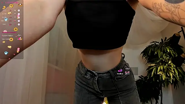 Snapshot of an6elica chatting on 01.31.25 an6elica online show from 01.31.25