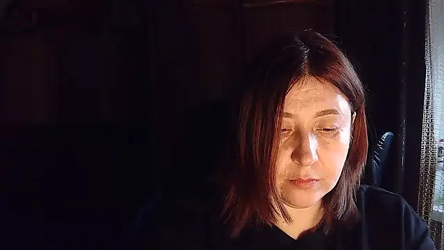 Snapshot of FiireTaliia chatting on 01.14.25 FiireTaliia online show from 01.14.25