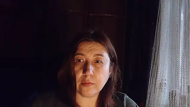 Snapshot of FiireTaliia chatting on 01.28.25 FiireTaliia online show from 01.28.25