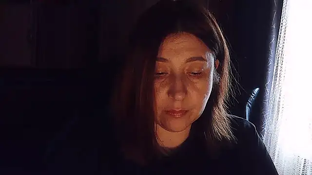 Snapshot of FiireTaliia chatting on 03.06.25 FiireTaliia online show from 03.06.25