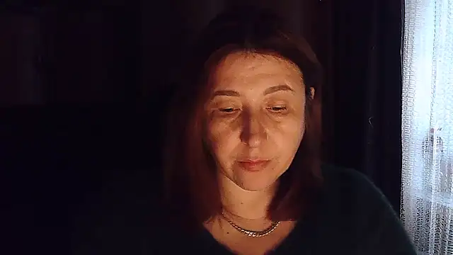 Snapshot of FiireTaliia chatting on 03.18.25 FiireTaliia online show from 03.18.25