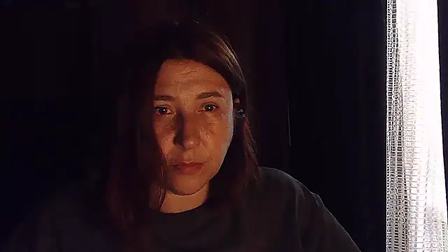 Snapshot of FiireTaliia chatting on 10.03.25 FiireTaliia online show from 10.03.25