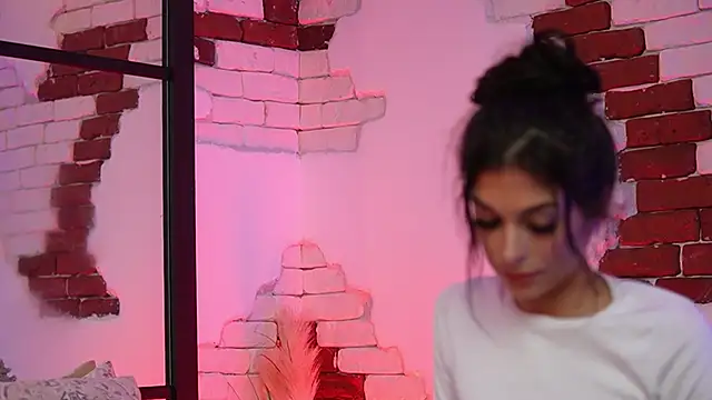 Snapshot of AngelinaCapri chatting on 12.14.24 AngelinaCapri online show from 12.14.24