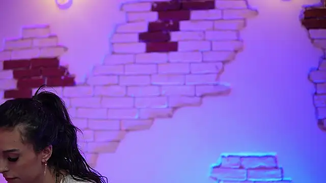 Snapshot of AngelinaCapri chatting on 02.11.25 AngelinaCapri online show from 02.11.25