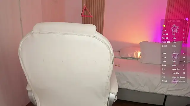 Kendall Bunnyy online show from 10.30.25