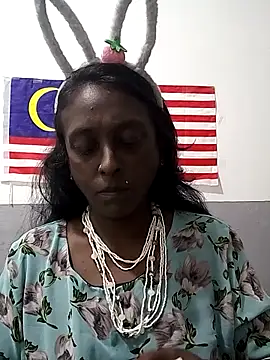 mamakarma1403 online show from 11.18.25