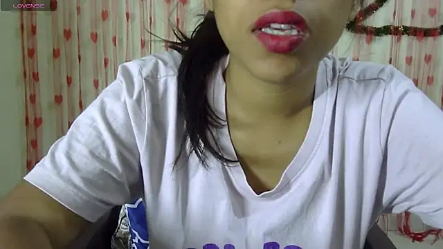 Snapshot of Preeti-Sexy chatting on 02.13.25 Preeti-Sexy online show from 02.13.25