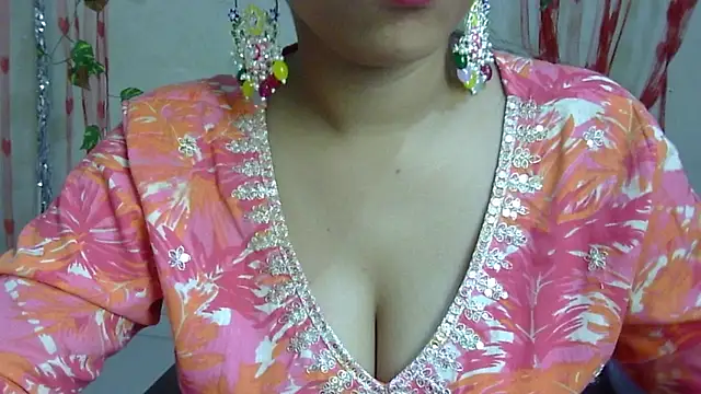 Snapshot of Preeti-Sexy chatting on 10.24.25 Preeti-Sexy online show from 10.24.25
