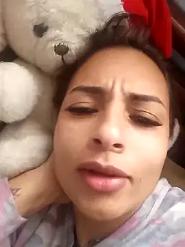 mykaelahoney online show from 10.31.25