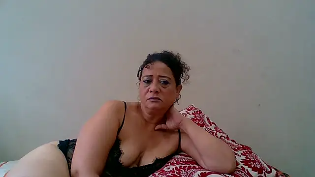 Snapshot of anneable chatting on 02.26.25 anneable online show from 02.26.25