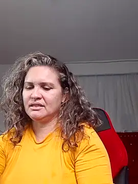 Snapshot of helenca43 chatting on 02.24.25 helenca43 online show from 02.24.25