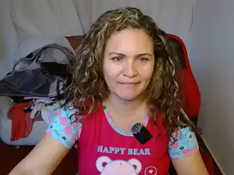 Snapshot of helenca43 chatting on 03.15.25 helenca43 online show from 03.15.25