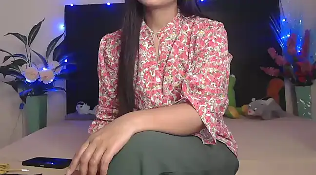 Snapshot of WildRuhi20 chatting on 03.10.25 WildRuhi20 online show from 03.10.25