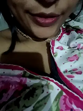 Snapshot of Wifesuman40 chatting on 12.15.24 Wifesuman40 online show from 12.15.24