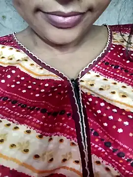 Snapshot of Wifesuman40 chatting on 12.24.24 Wifesuman40 online show from 12.24.24