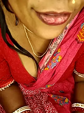 Snapshot of Wifesuman40 chatting on 12.27.24 Wifesuman40 online show from 12.27.24