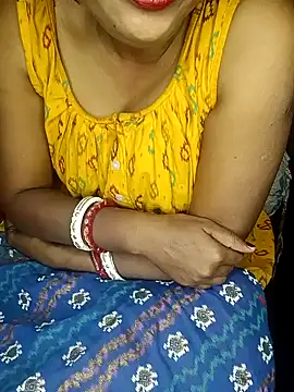 Snapshot of Wifesuman40 chatting on 01.05.25 Wifesuman40 online show from 01.05.25