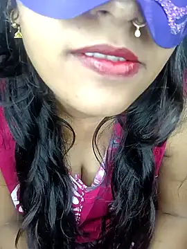 Snapshot of Wifesuman40 chatting on 01.25.25 Wifesuman40 online show from 01.25.25