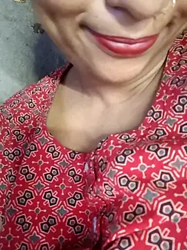 Snapshot of Wifesuman40 chatting on 03.06.25 Wifesuman40 online show from 03.06.25