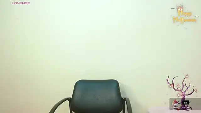 JessicaRabbit04 online show from 10.24.25